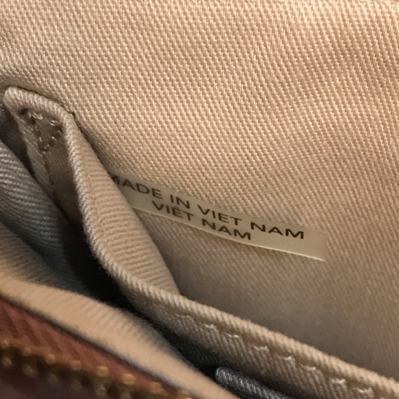 Crossbody bag - Picture 11 of 11